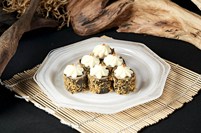 美乃滋酱配紫菜鳕鱼蟹籽卷图片