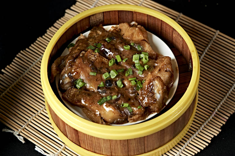 美味茶餐香蒸酱香小雏鸡图片