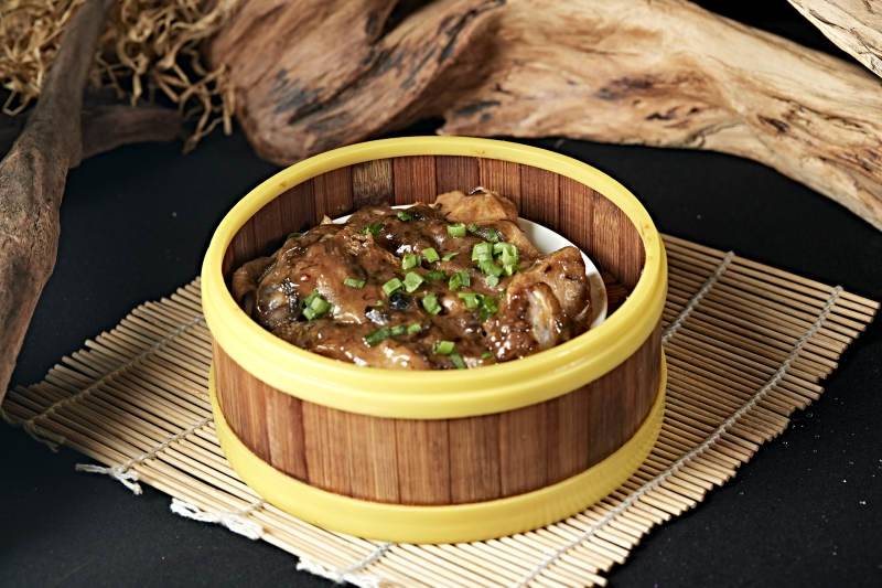 美味茶餐香蒸酱香小雏鸡图片