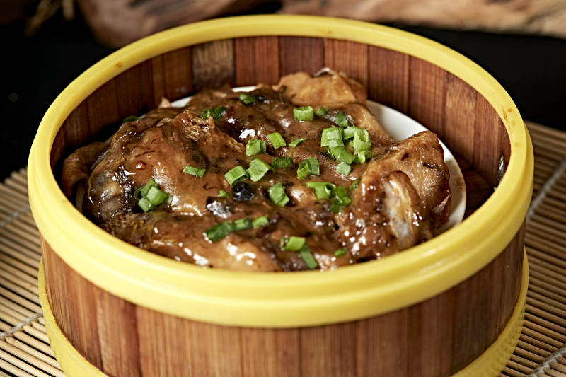 美味茶餐香蒸酱香小雏鸡图片