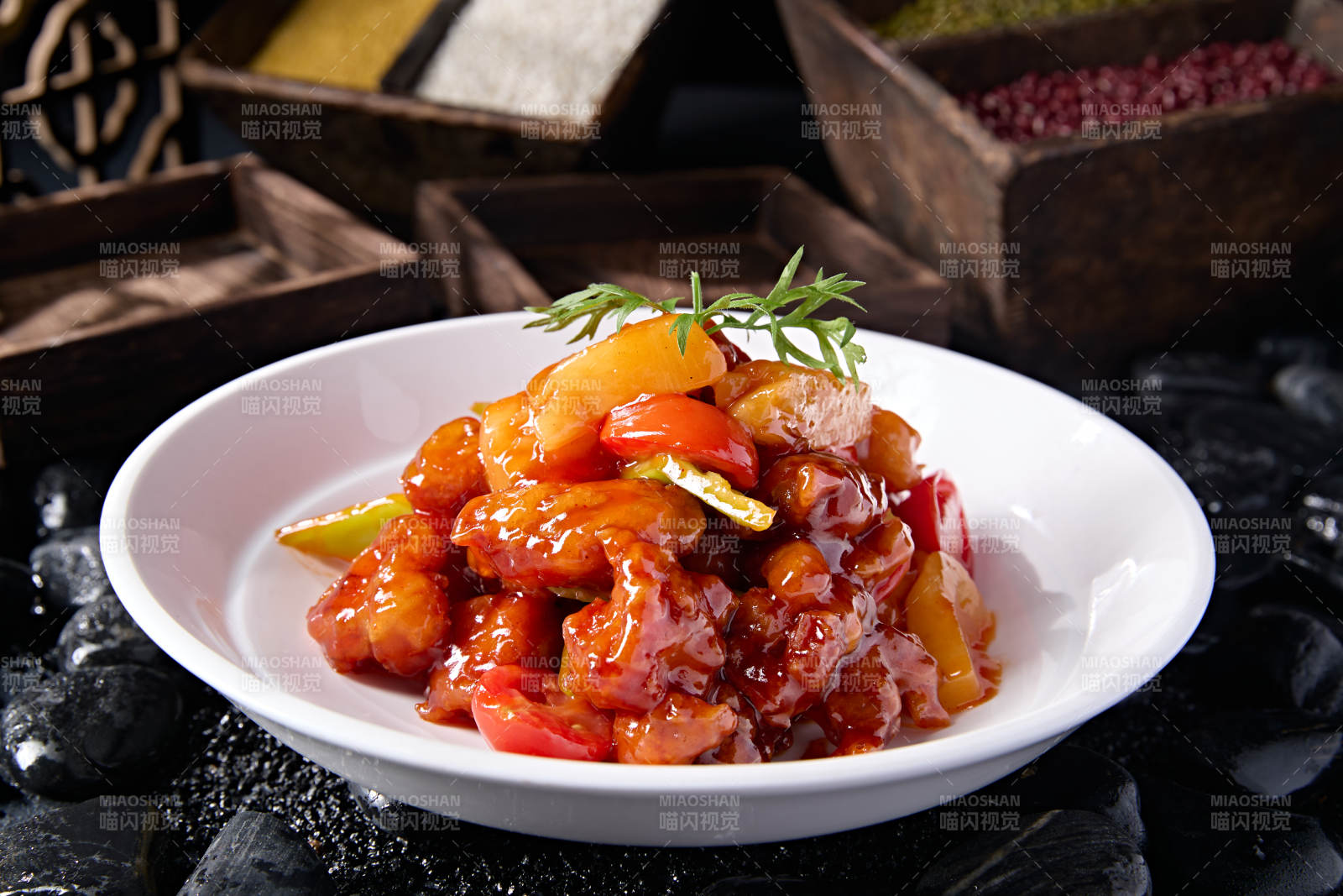 广式粤菜菠萝彩椒咕咾肉图片