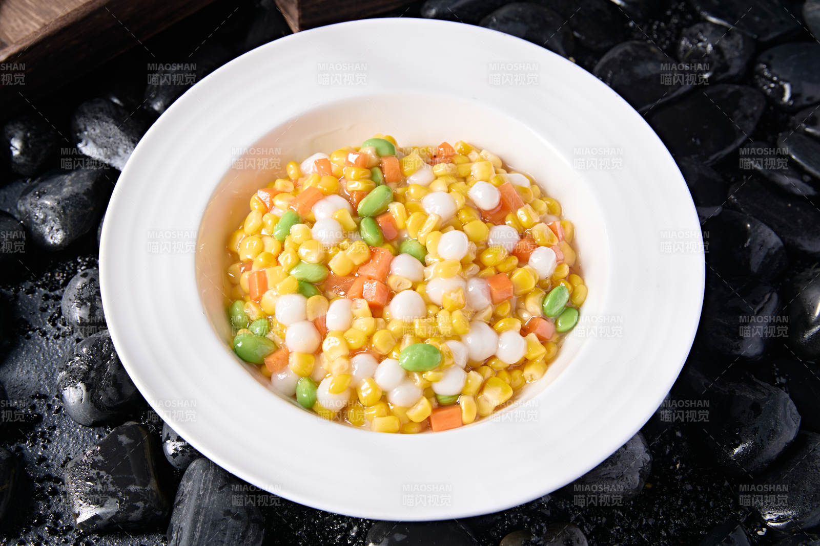 糖水青豆芋圆玉米粒胡萝卜丁图片