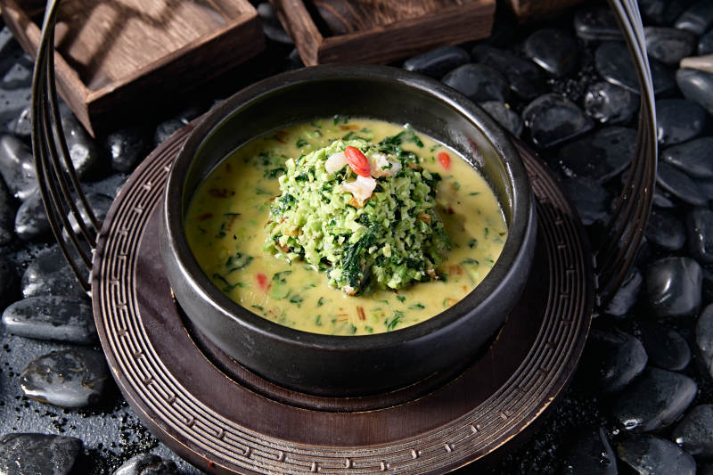 鲜高汤炖煮虾肉枸杞毛豆芯图片