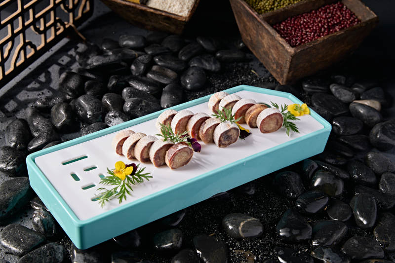 精美凉菜柿饼子核桃仁卷图片