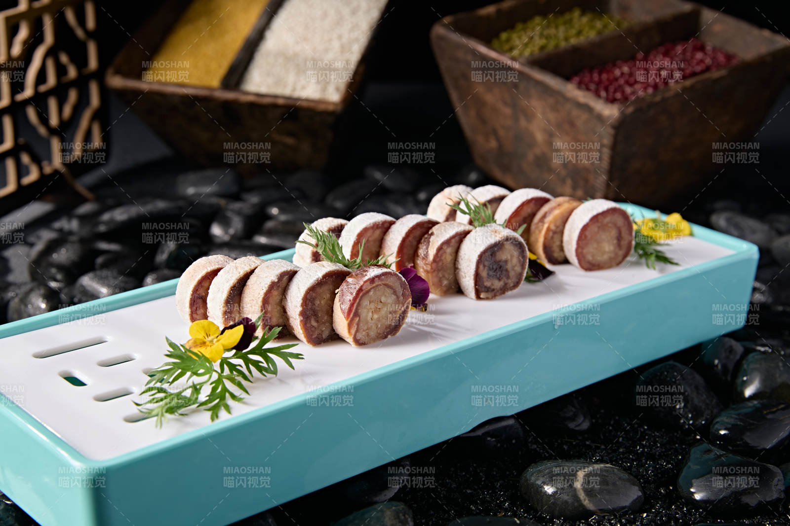 精美凉菜柿饼子核桃仁卷图片