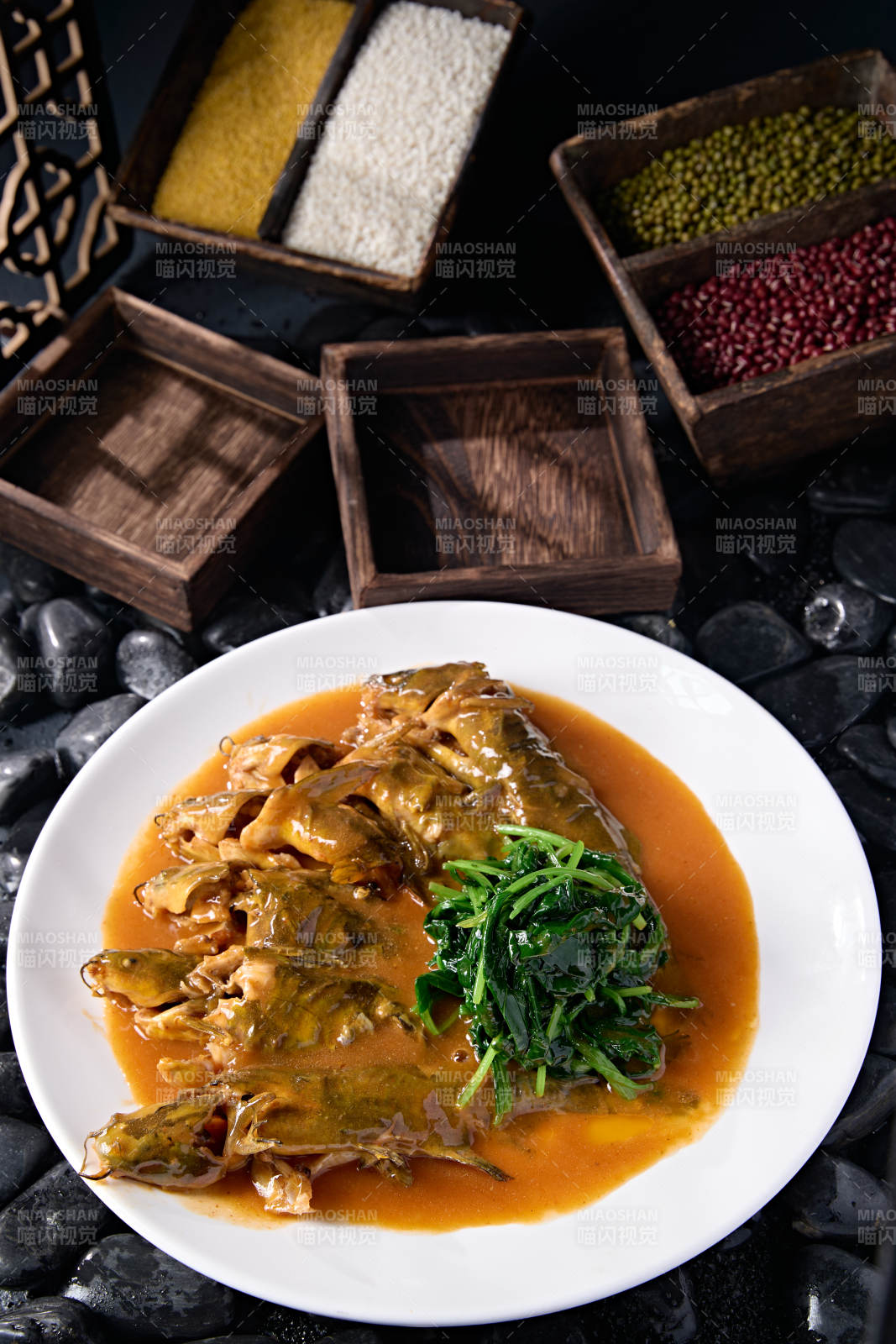 美味家常黄焖嘎鱼图片