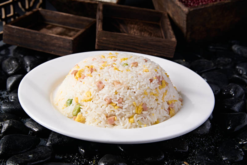 美味青豆火腿蛋炒饭图片