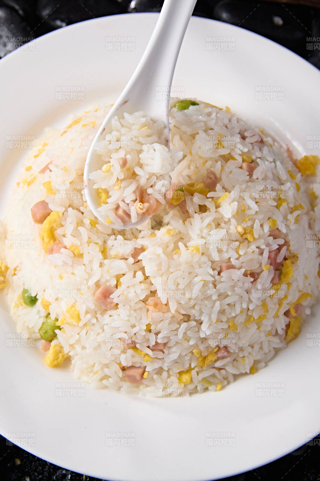 美味青豆火腿蛋炒饭图片