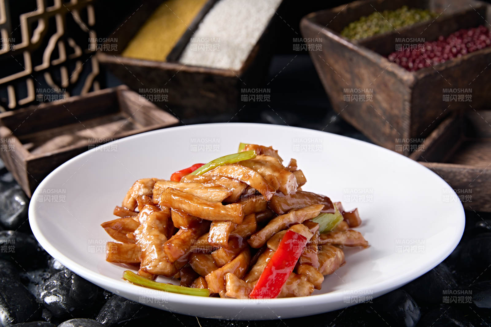 彩椒牛柳杏鲍菇图片