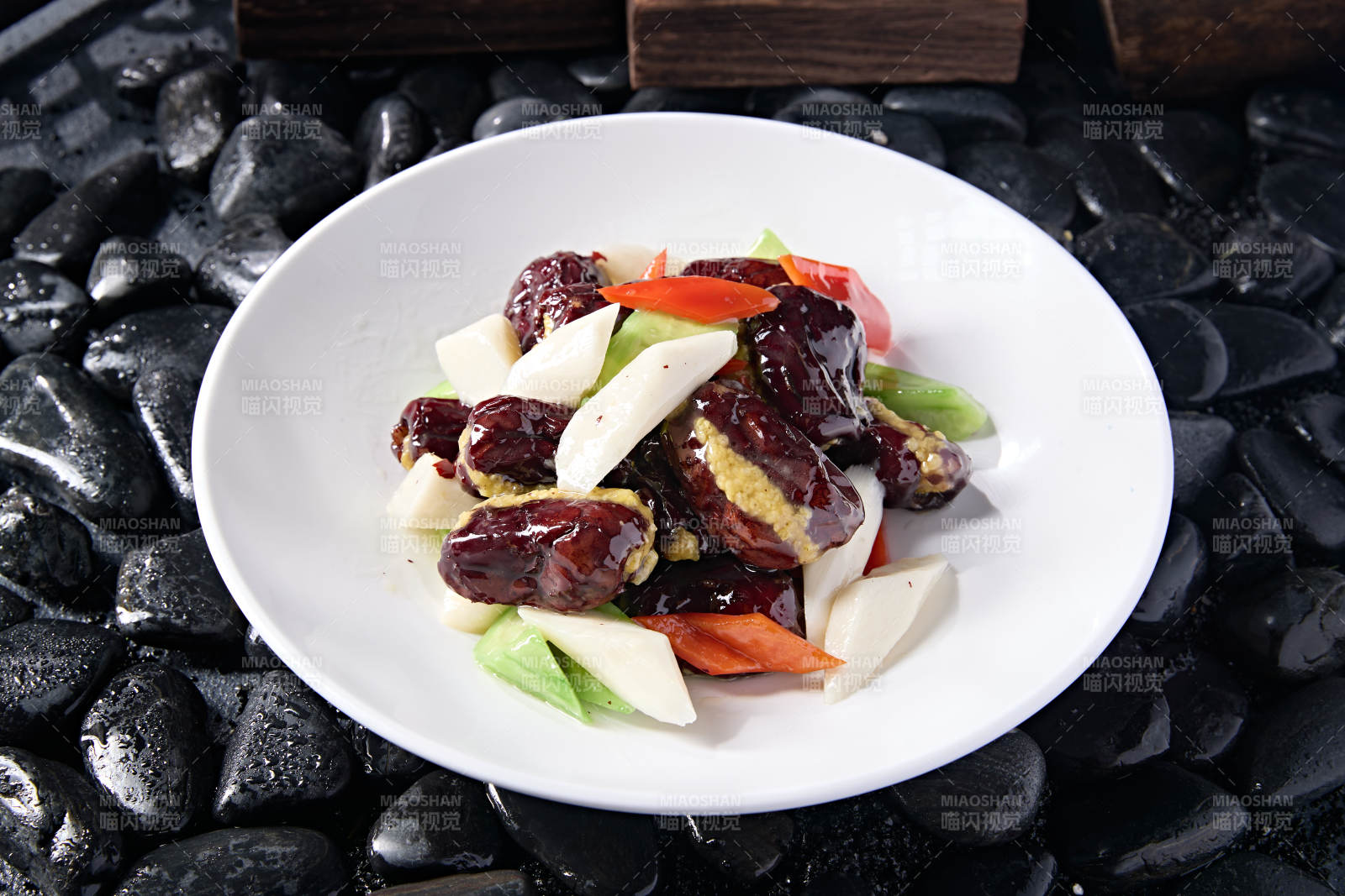 糖焗彩椒乳瓜山药小米新疆蜜枣图片