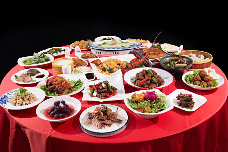 一桌高档酒店婚宴酒席图片