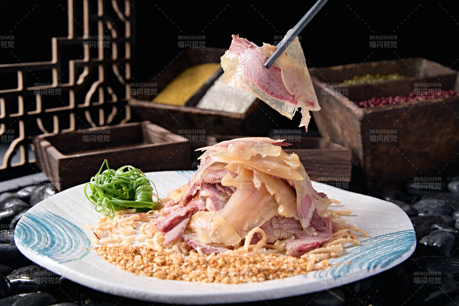 精美凉菜水晶肴肉片图片