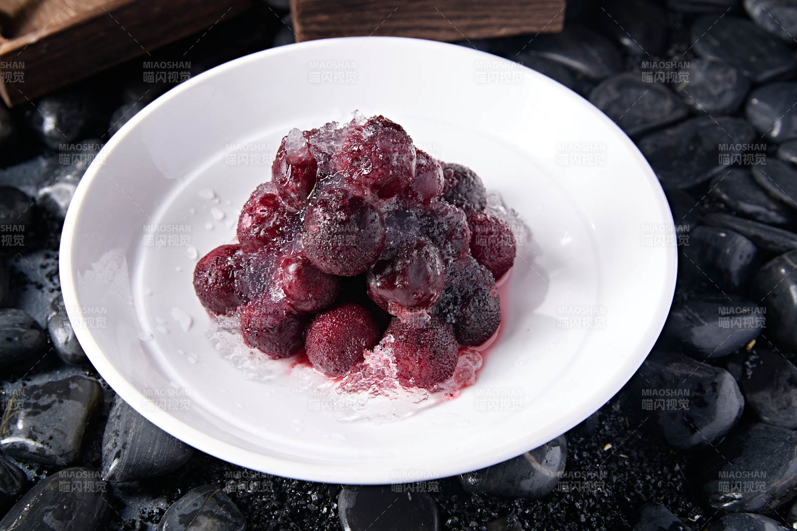 糖水冰镇雪蛤杨梅图片