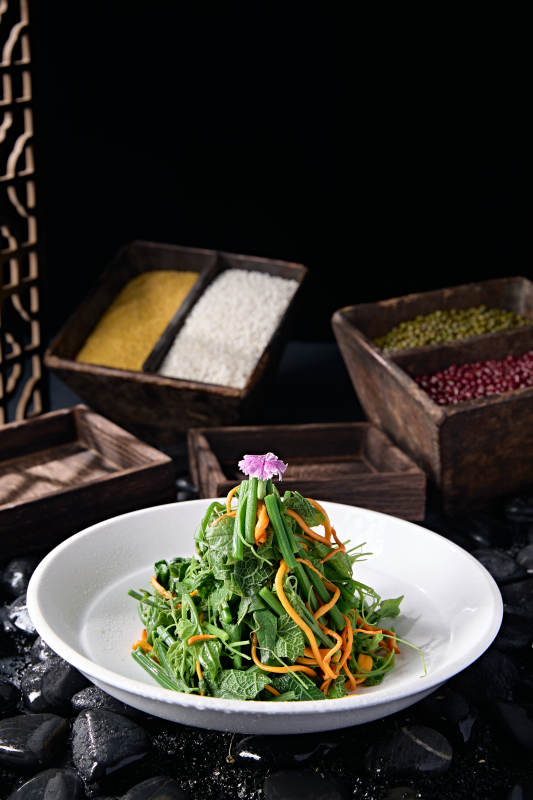 虫草花凉拌丝瓜尖图片