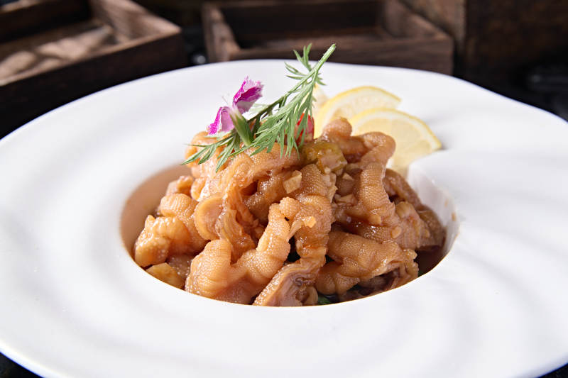 精美凉菜柠檬酸辣脱骨凤爪图片