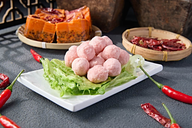 传统火锅食材美味虾丸图片