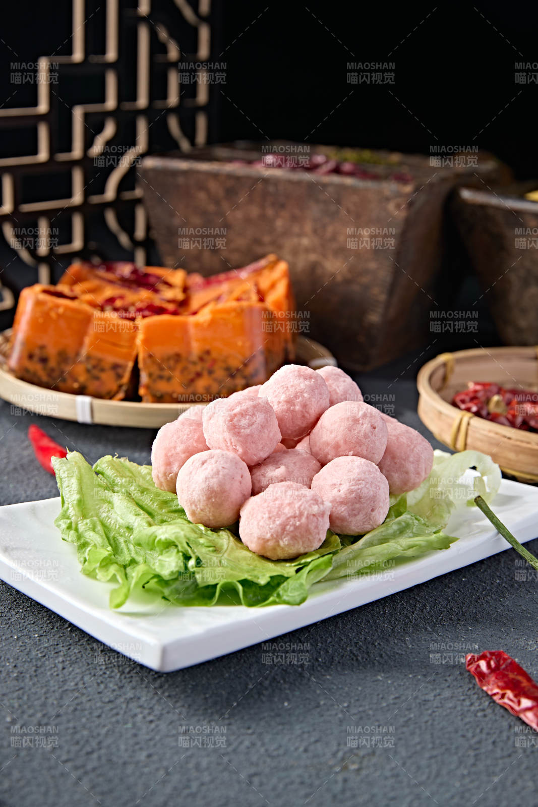 传统火锅食材美味虾丸图片