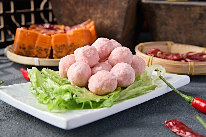 传统火锅食材美味虾丸图片