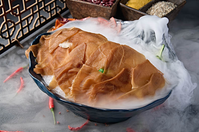 美味火锅食材鲜嫩大片毛肚图片