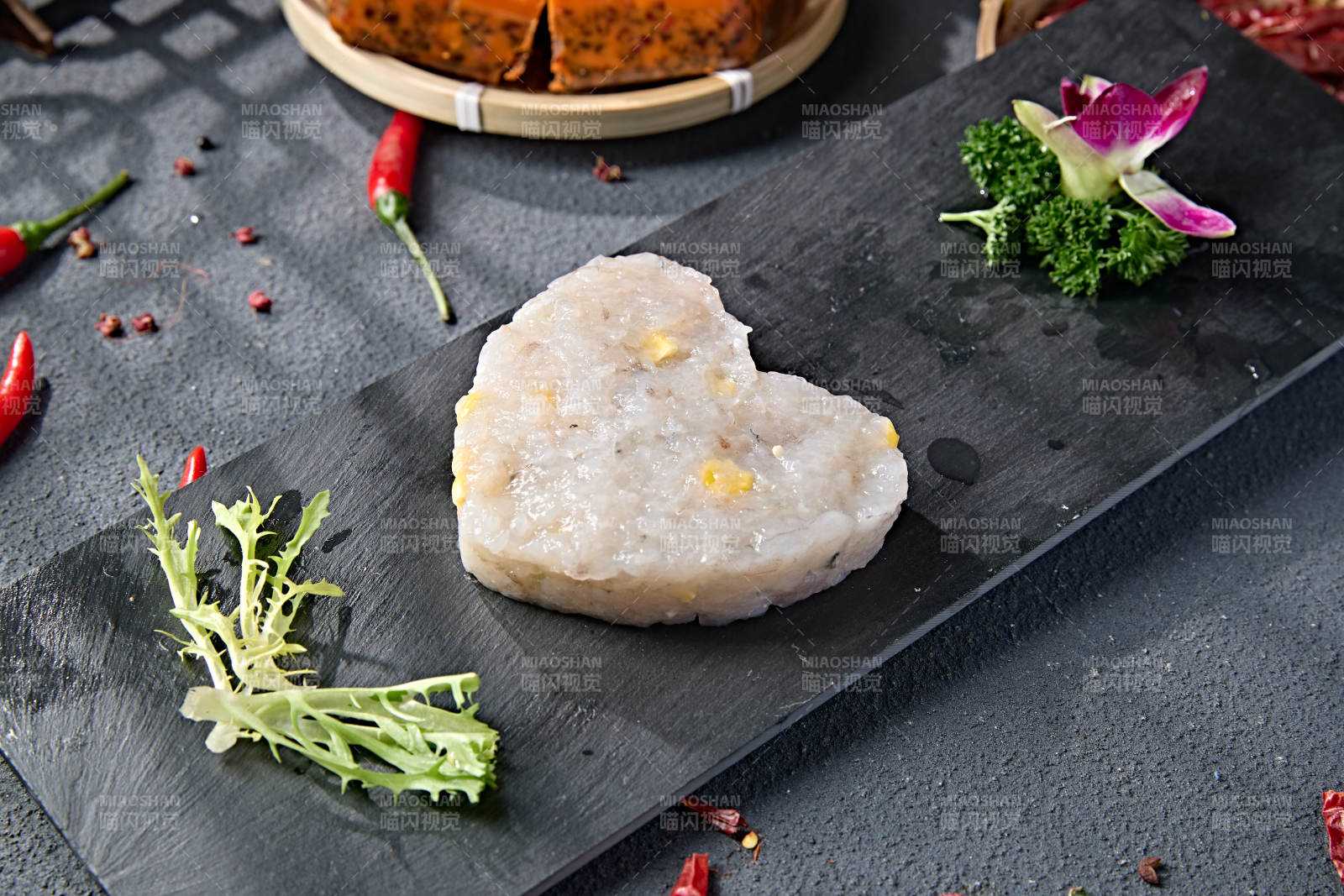 重庆火锅食材鲜虾虾滑图片