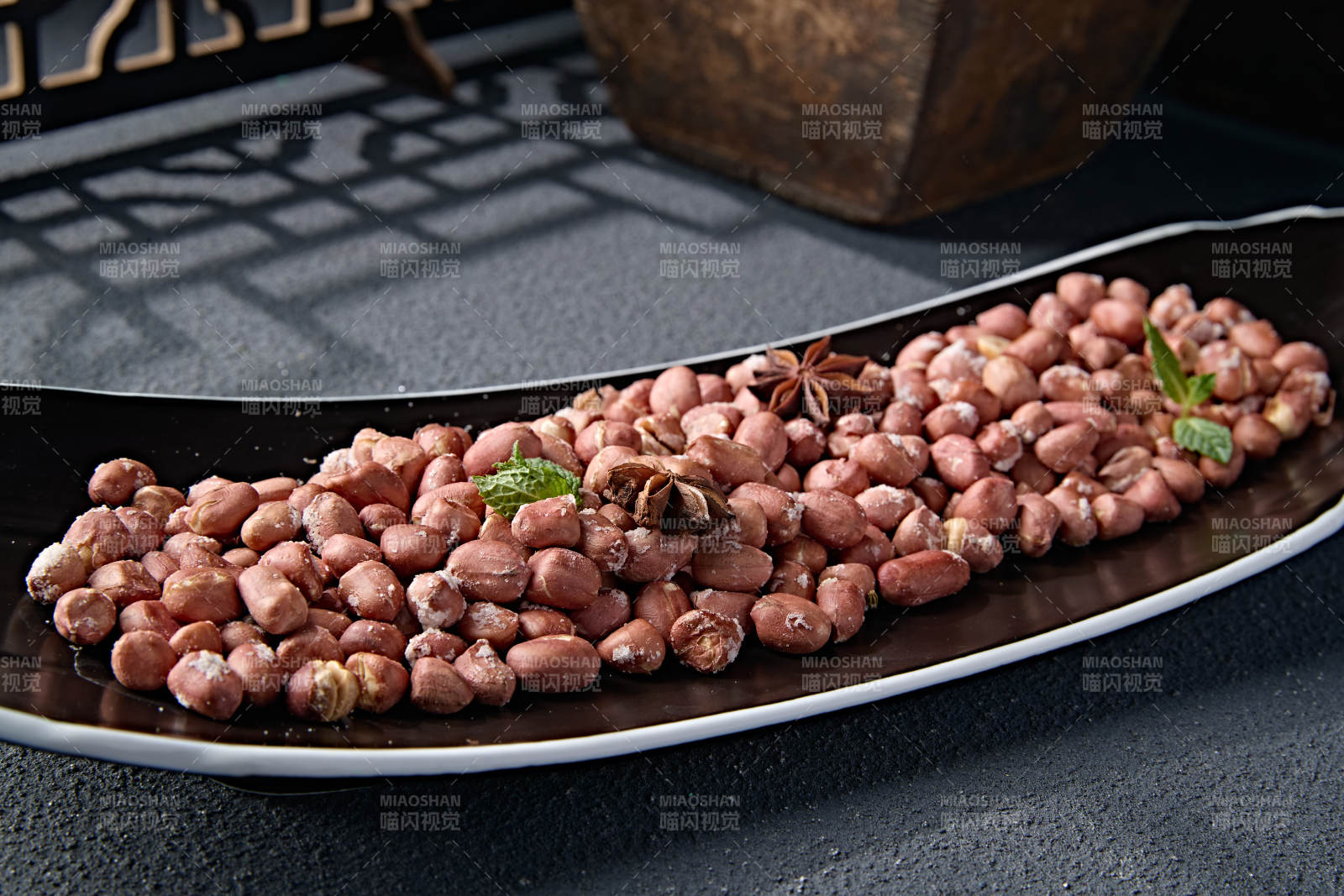 下酒小吃盐焗花生米图片