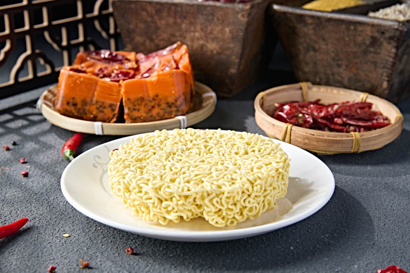 高档火锅料理食材方便面饼图片