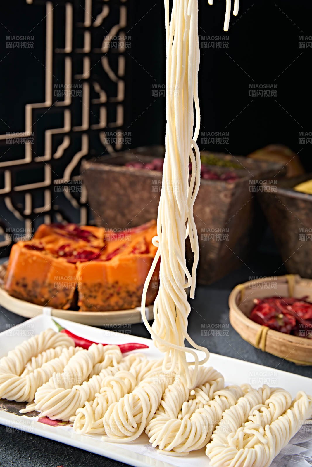 海底捞火锅食材手擀面条图片