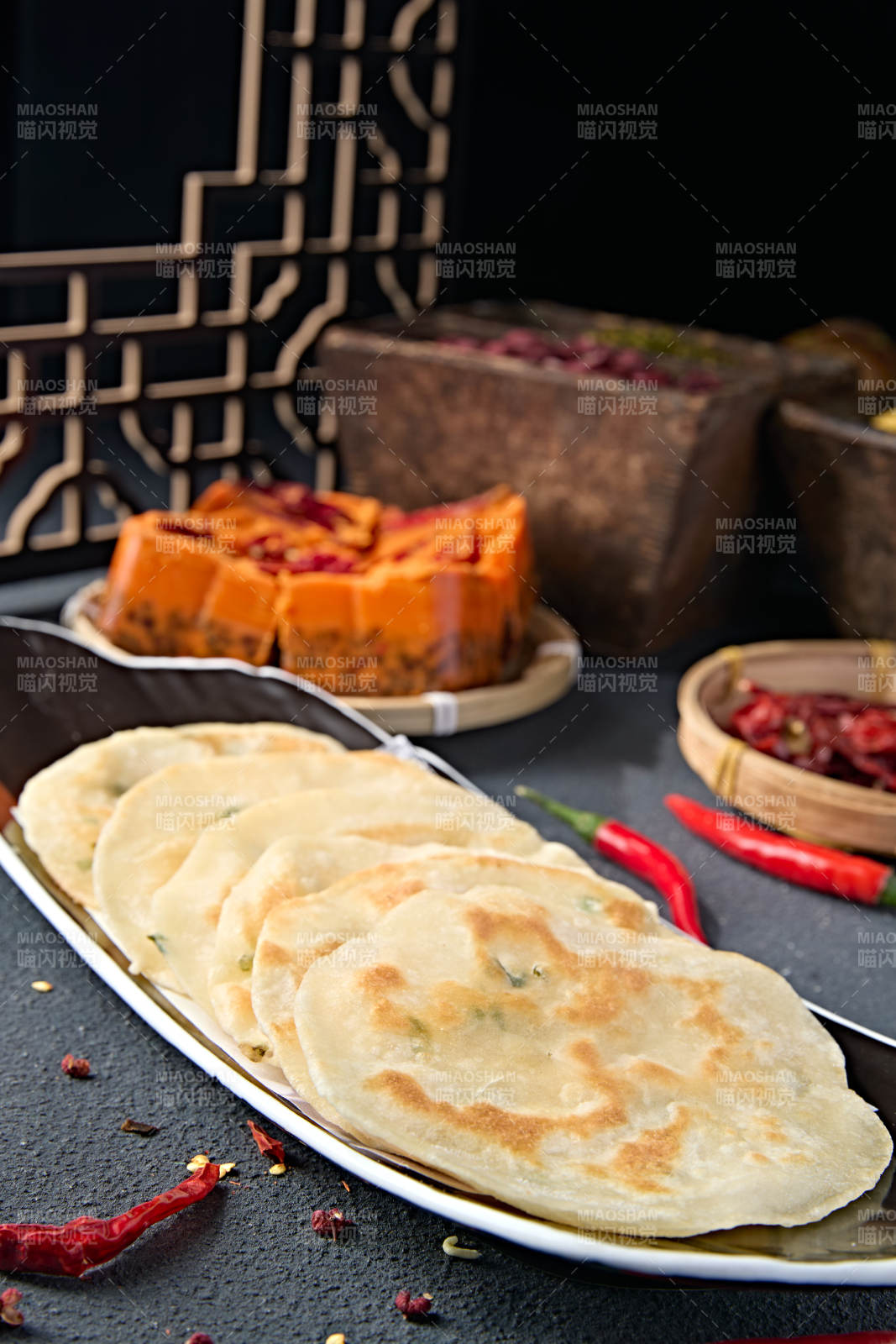 美味面食香香煎葱油饼图片