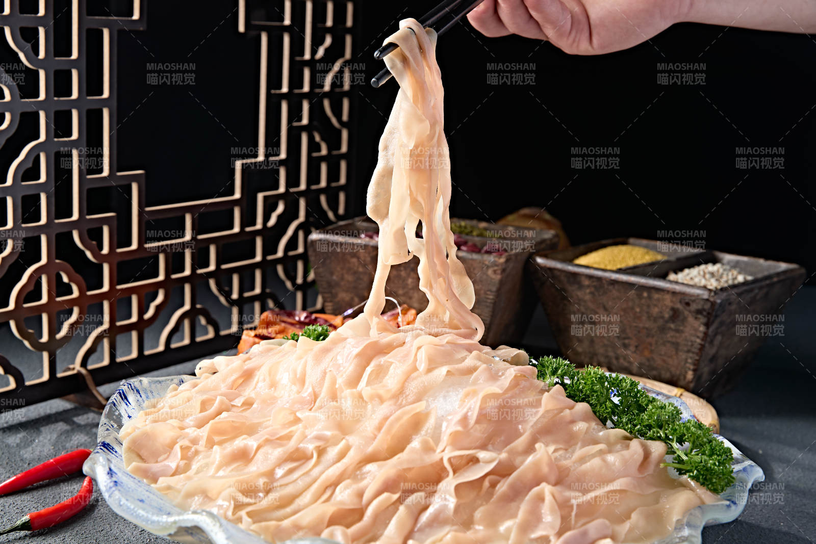 火锅食材美味鲜嫩鸭肠图片