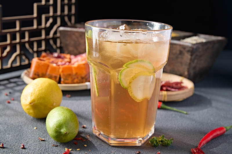 解暑饮料冰红茶柠檬冰红茶冰乌龙茶图片