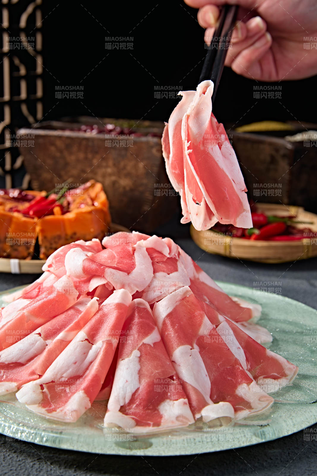 内蒙草原羔羊肉卷切片图片