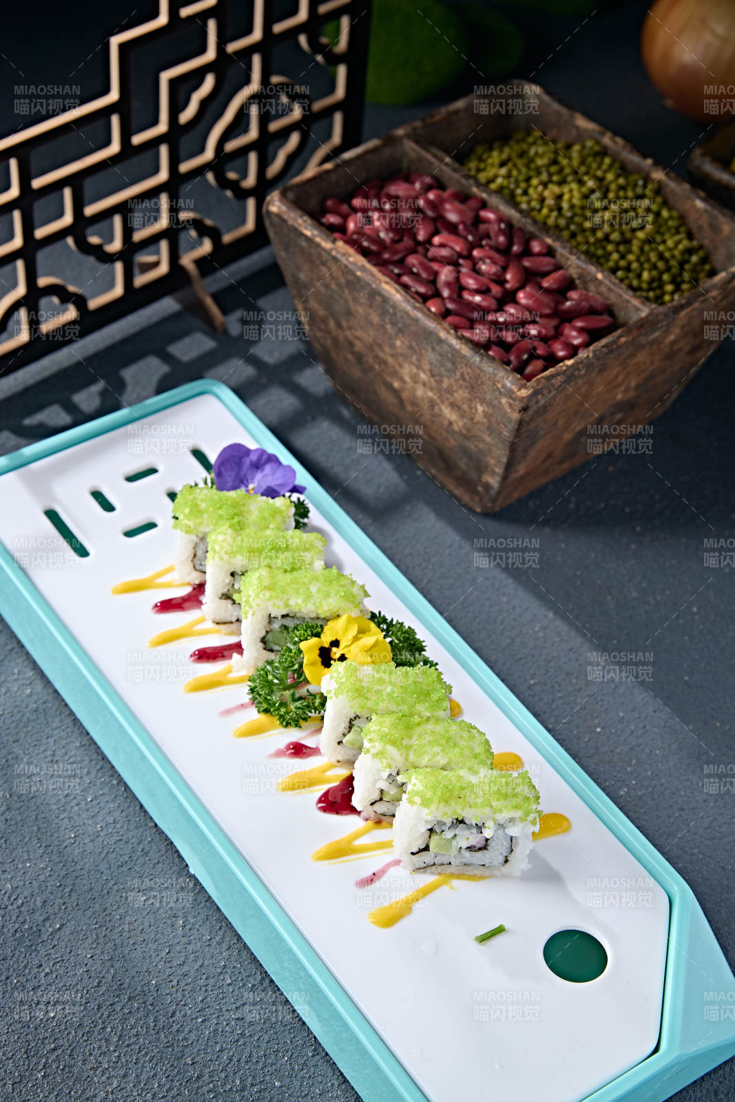 鲜果什锦太卷紫菜包饭图片