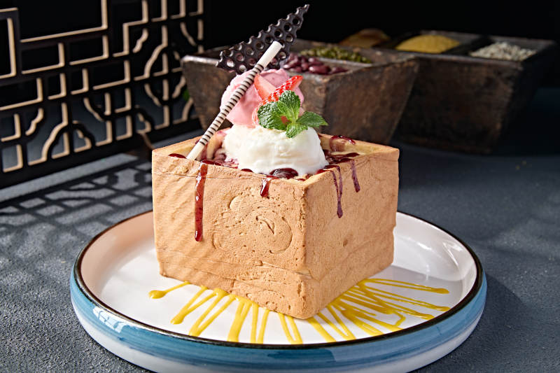 中餐西点冰淇淋面包的诱惑图片