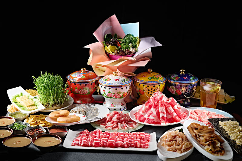 高档小火锅套餐美食组合图片