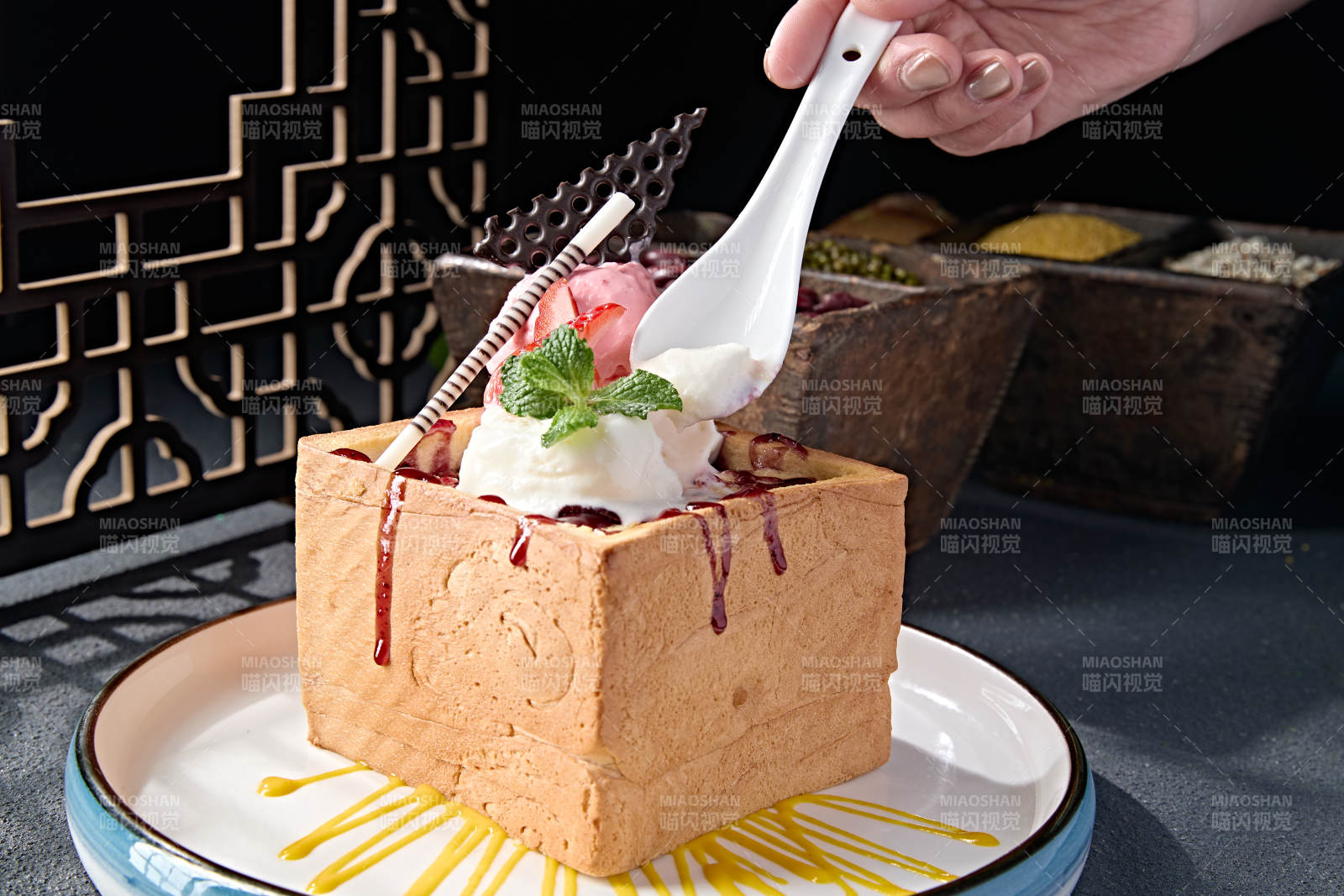 中餐西点冰淇淋面包的诱惑图片