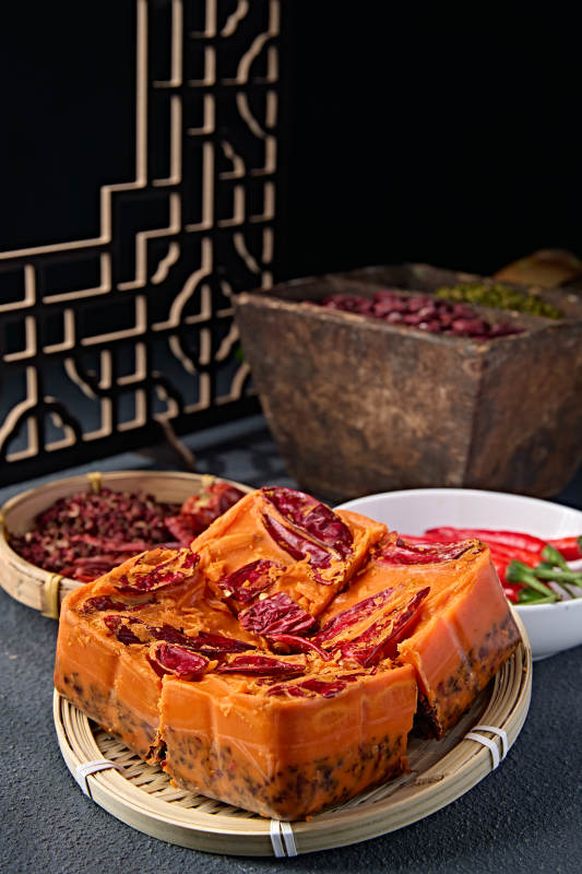 重庆传统香辣块状牛油火锅底料图片