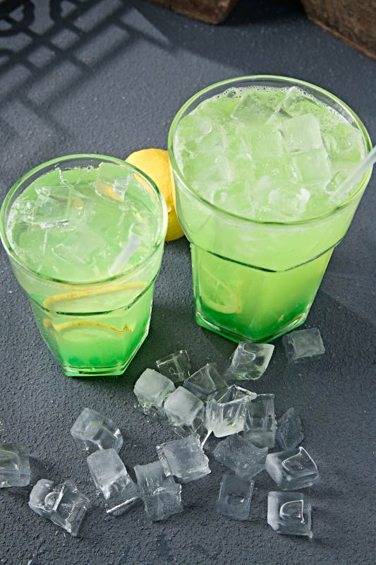 解暑饮料珍珠青苹果汁图片