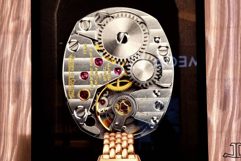 精密机械表芯图片