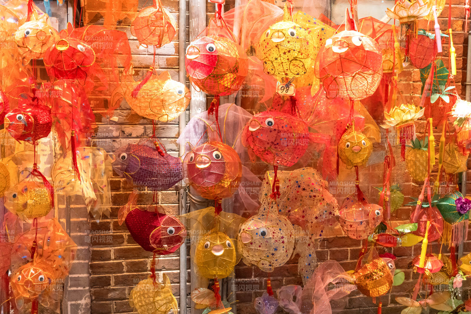 中秋节广州非遗手工鱼灯彩灯鱼形挂饰图片
