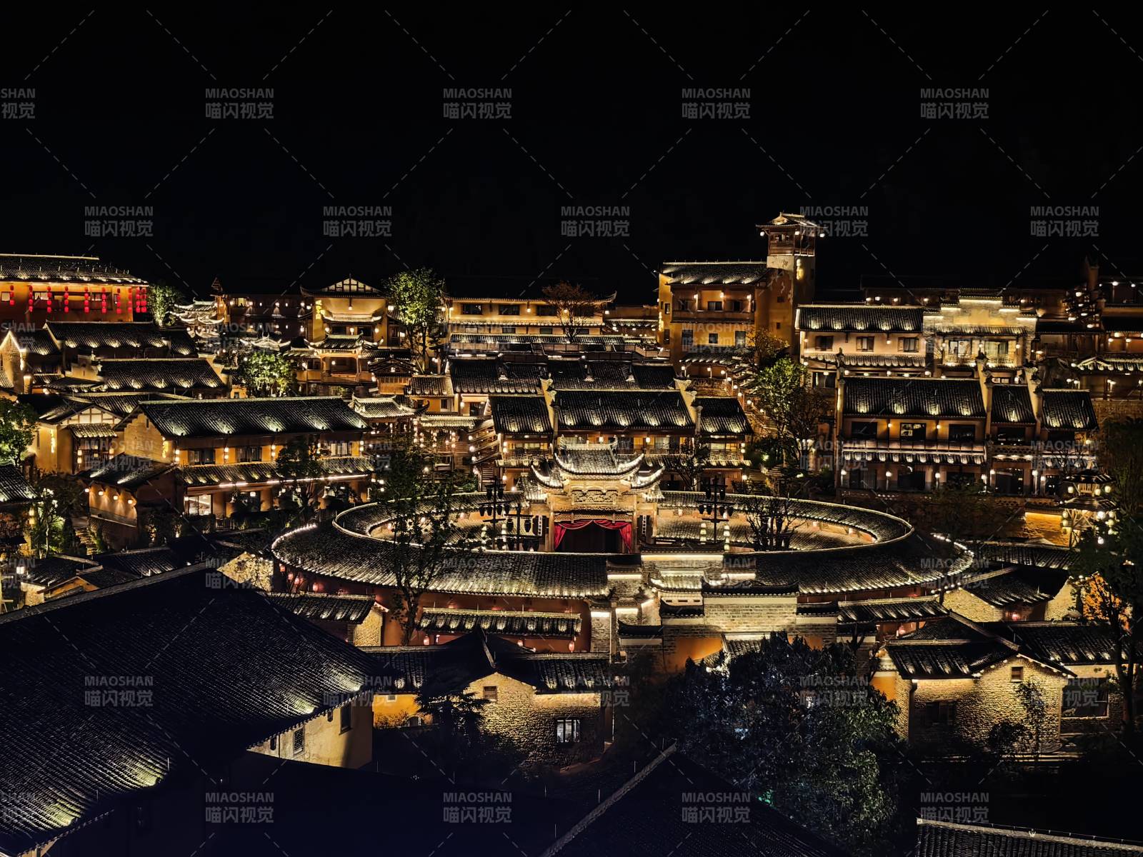 望仙谷夜景古建筑群落图片