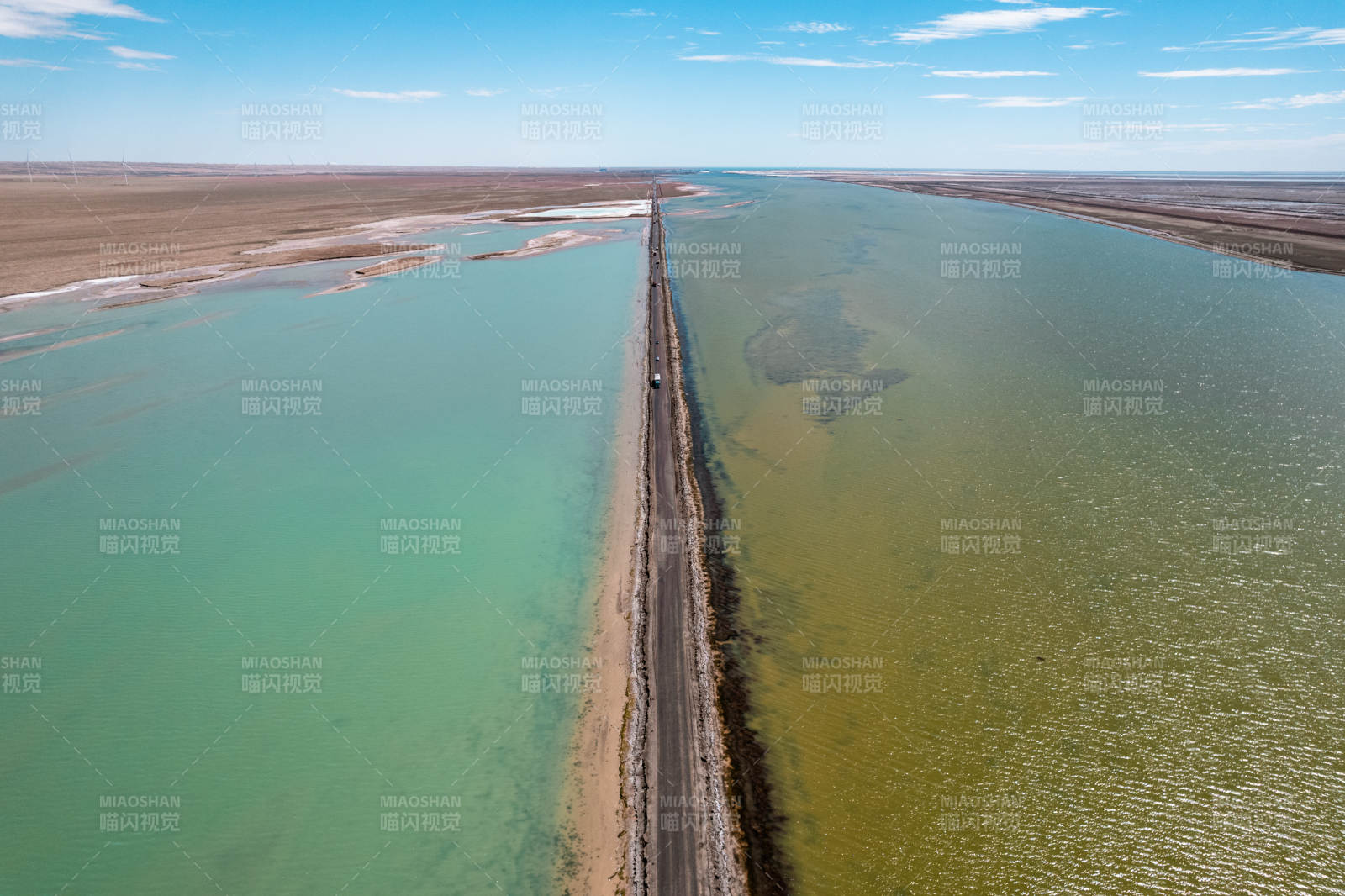 青海双色湖茫崖翡翠湖水上雅丹自驾水上公路图片