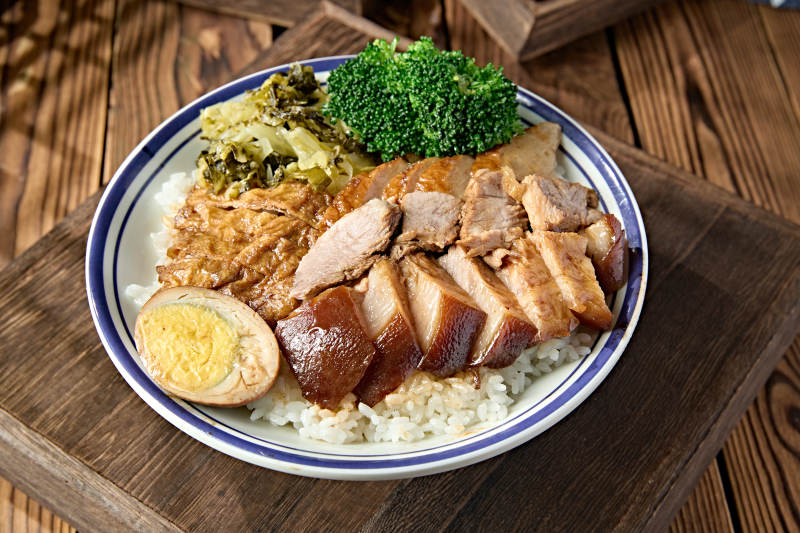 重庆卤味套餐饭-猪脚肉卷双拼套饭图片