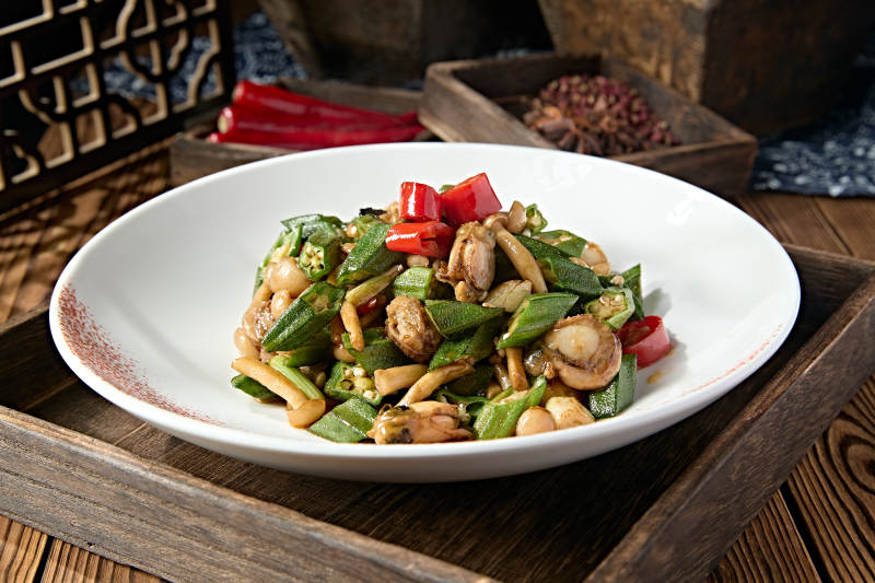 米椒白玉菇小炒秋葵扇贝肉图片