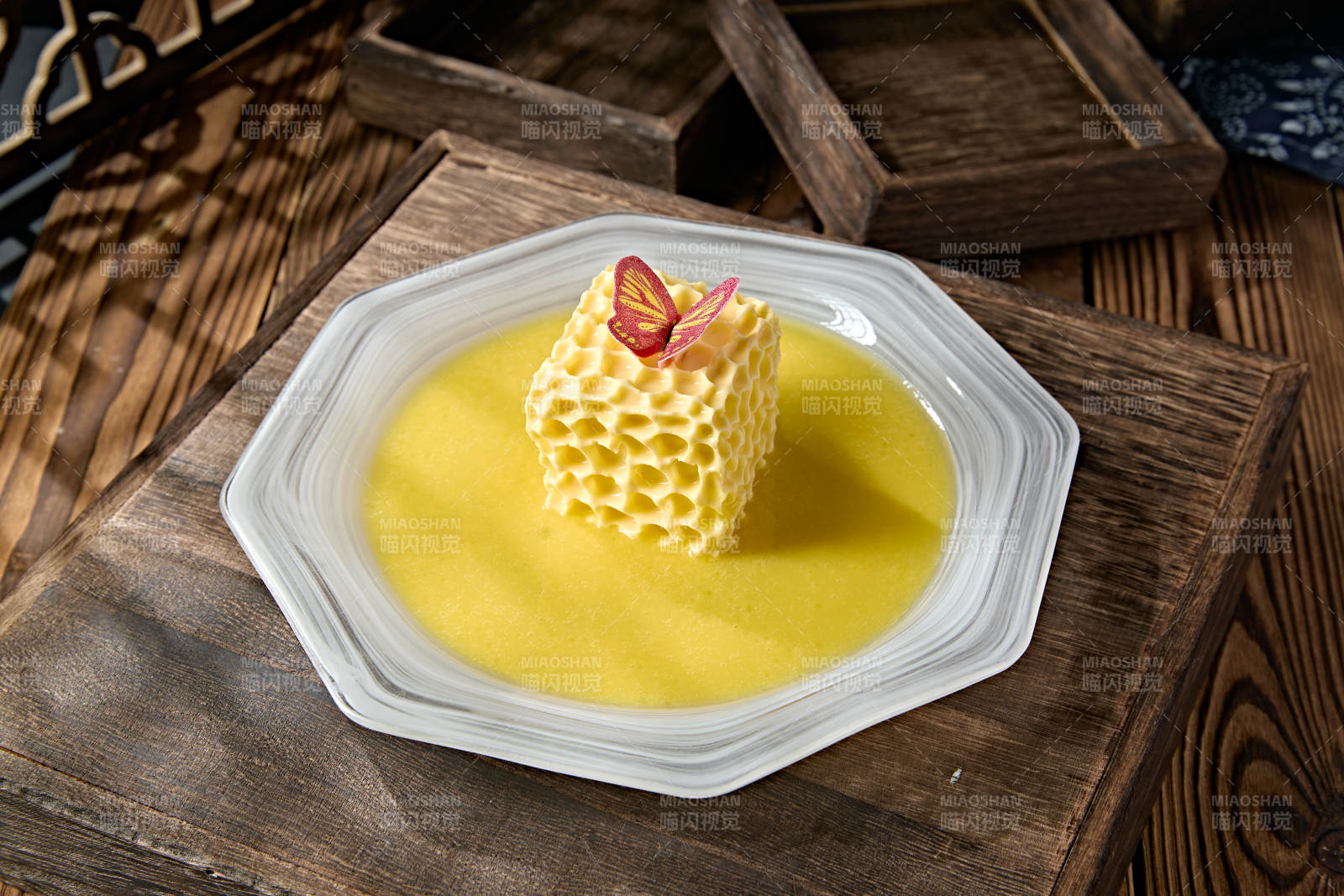 港式茶餐鸡蛋鲜奶香滑布丁图片