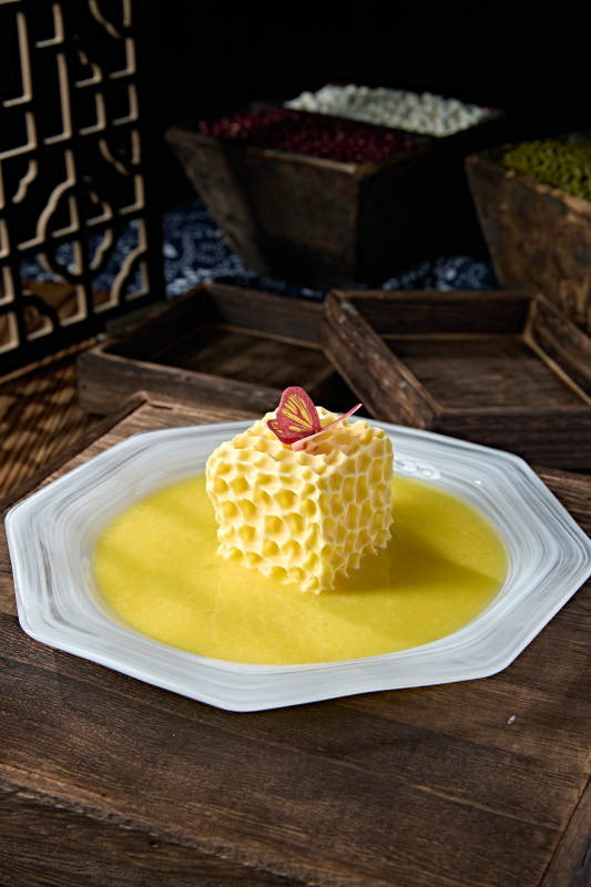 港式茶餐鸡蛋鲜奶香滑布丁图片