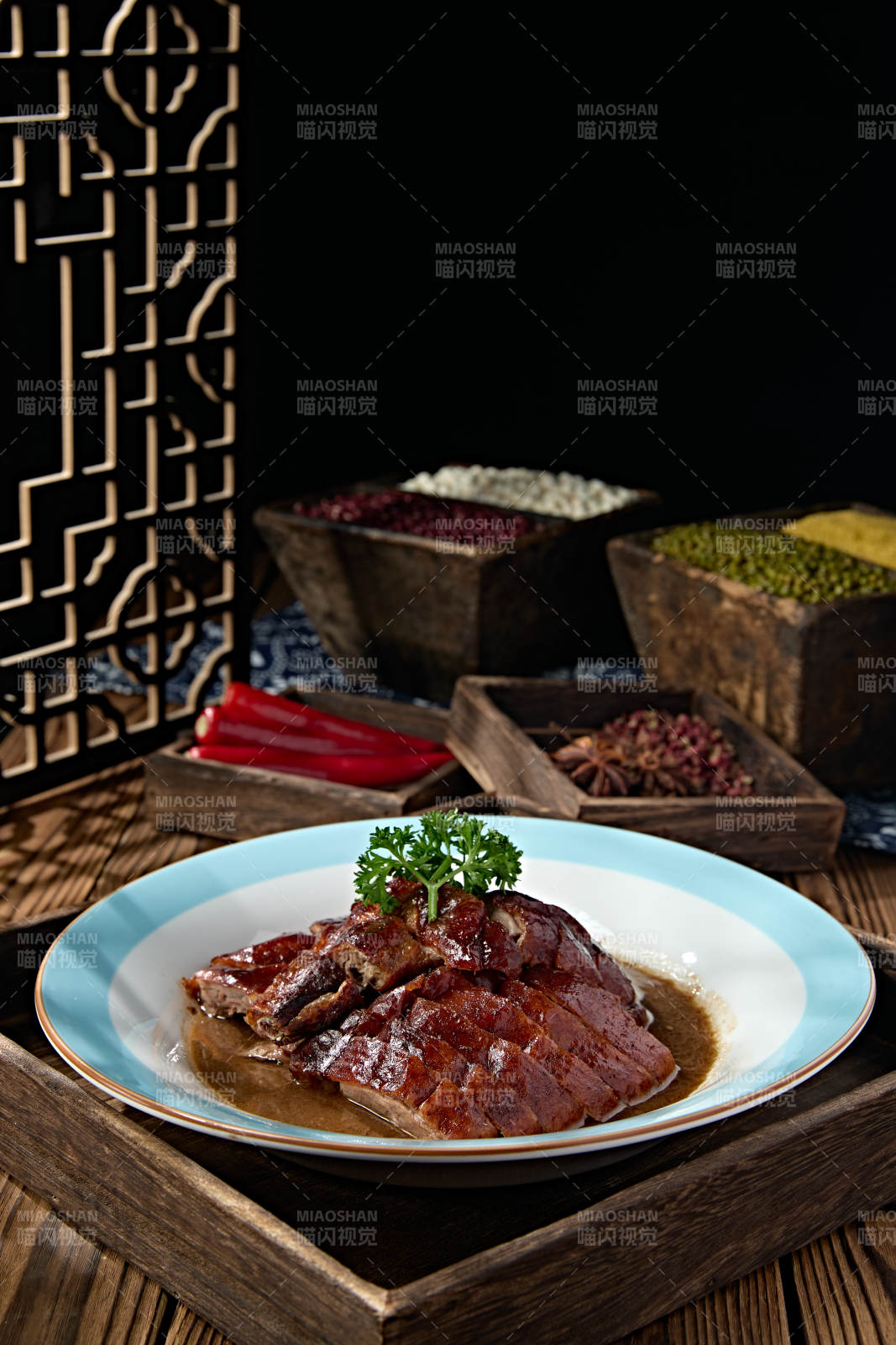 广式美味卤味烧鸭图片