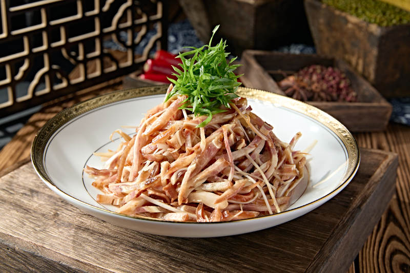 精美凉菜凉拌美味猪耳丝图片