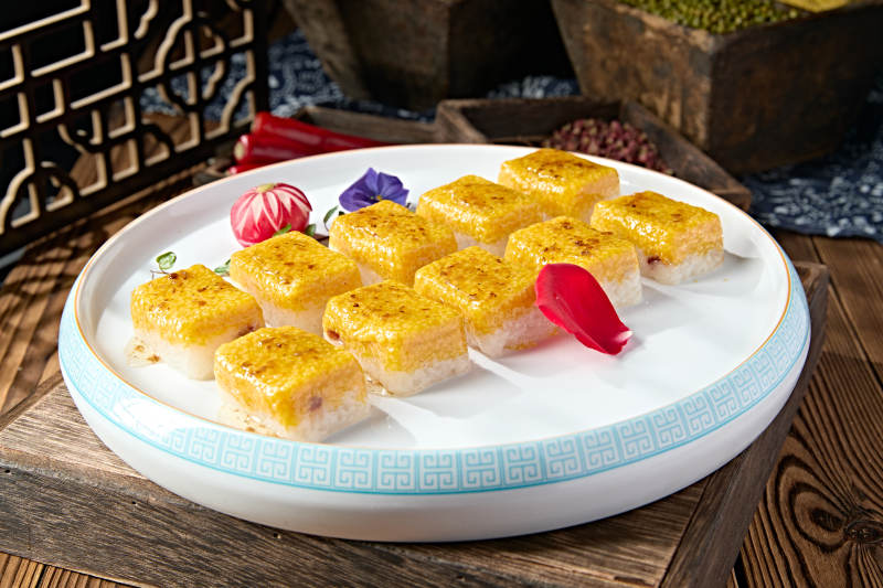 桂花酱双色小米糯米凉糕图片