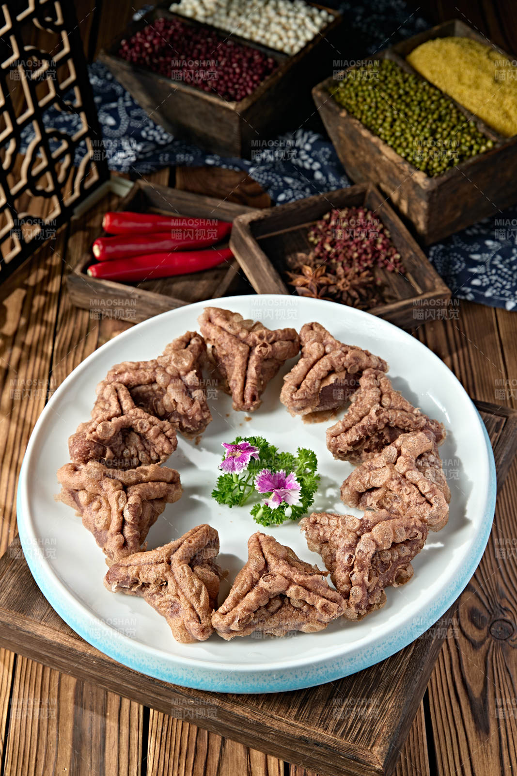 张垣美食黑米油炸糕图片