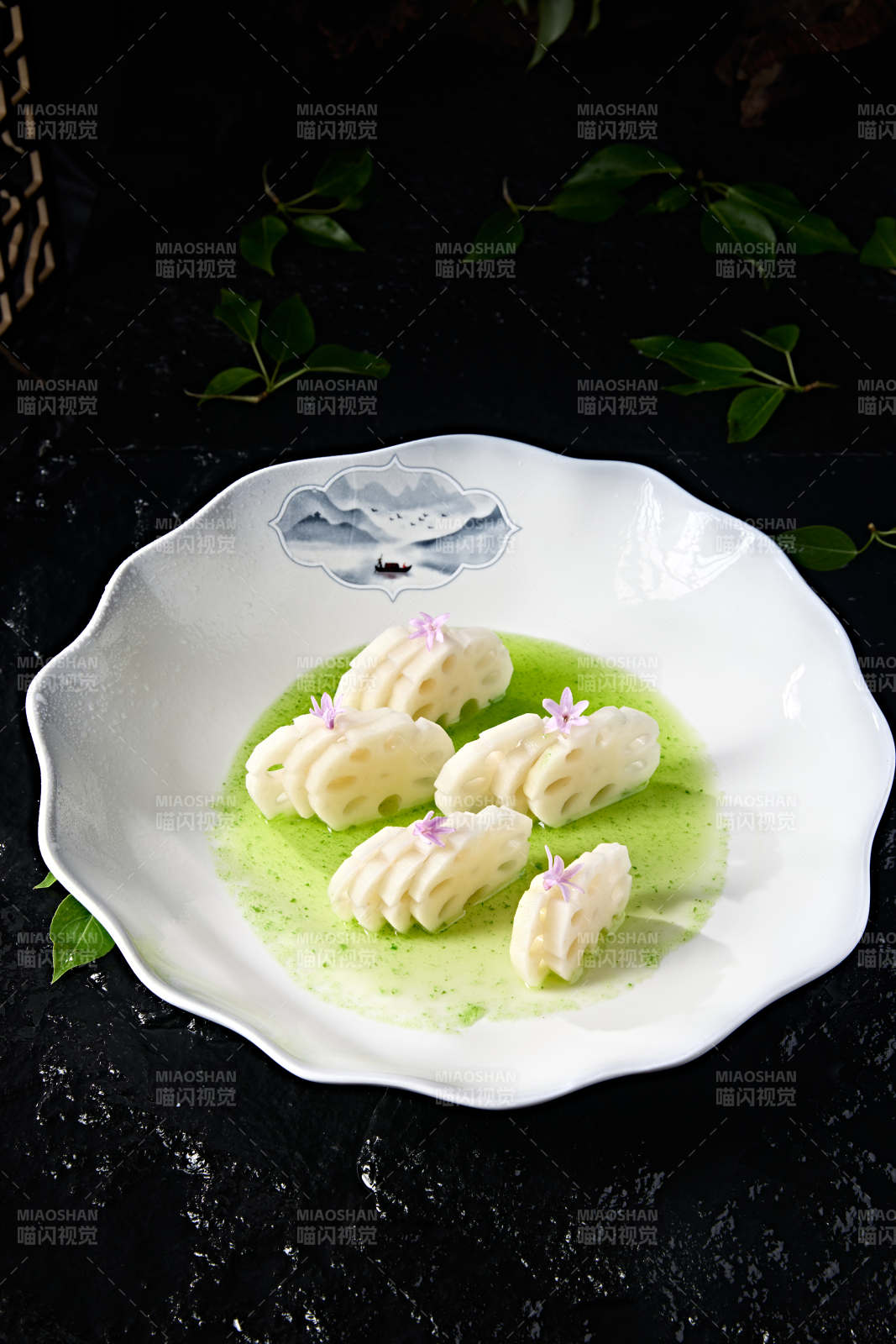 精美凉菜荷塘月色碧波藕图片